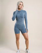 P1 azul_washed 11_hand_to_neck