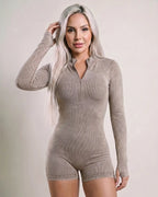 P1 beige_taupe 09_hand_to_hair