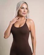 P2 marron_chocolate 11_hand_to_neck