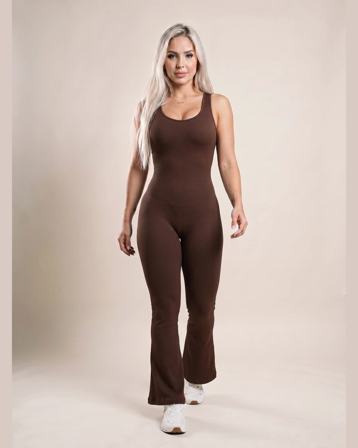 P2 marron_chocolate 17_walking