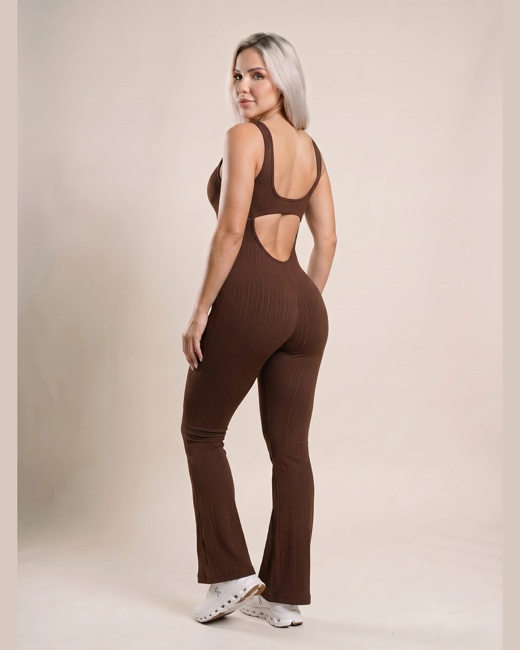 P2 marron_chocolate 18_back_over_shoulder