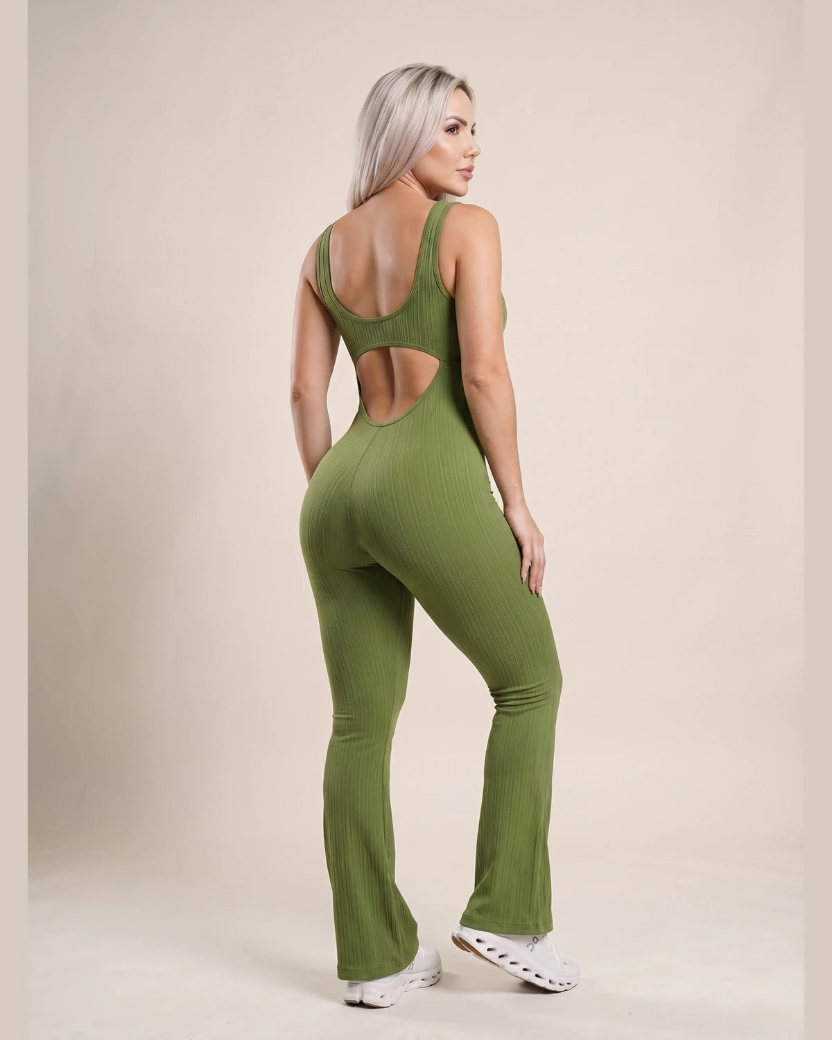 P2 verde_oliva 18_back_over_shoulder