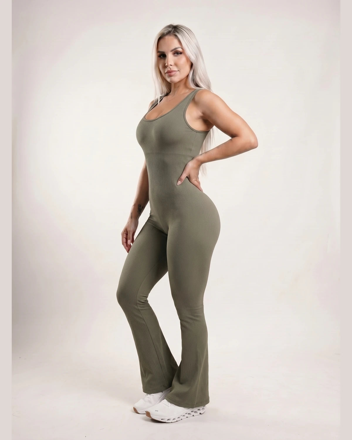 P2 verde_oliva 20_3q_right_front