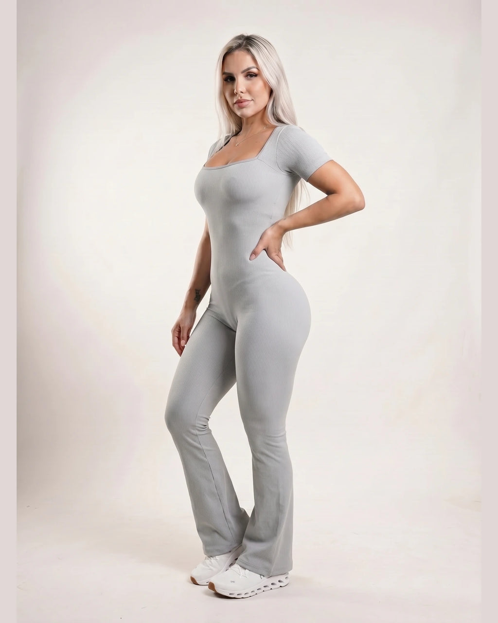 P3 gris_claro 20_3q_right_front