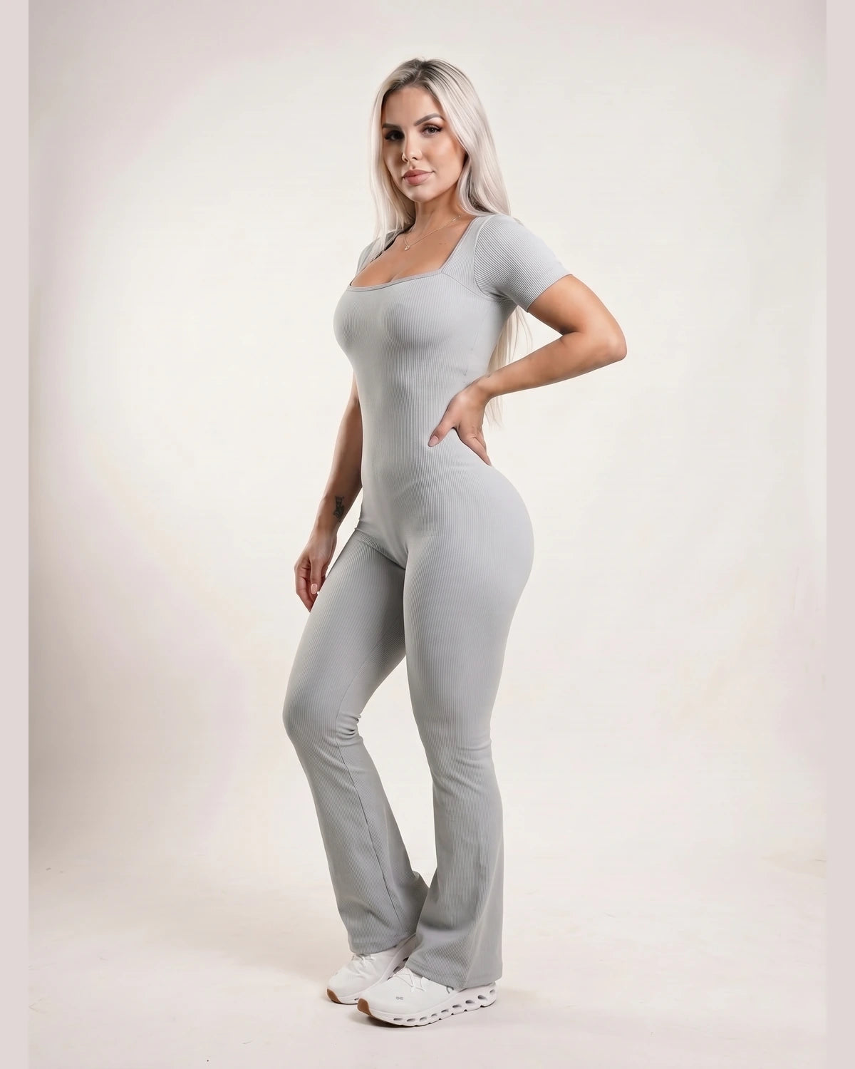 P3 gris_claro 20_3q_right_front