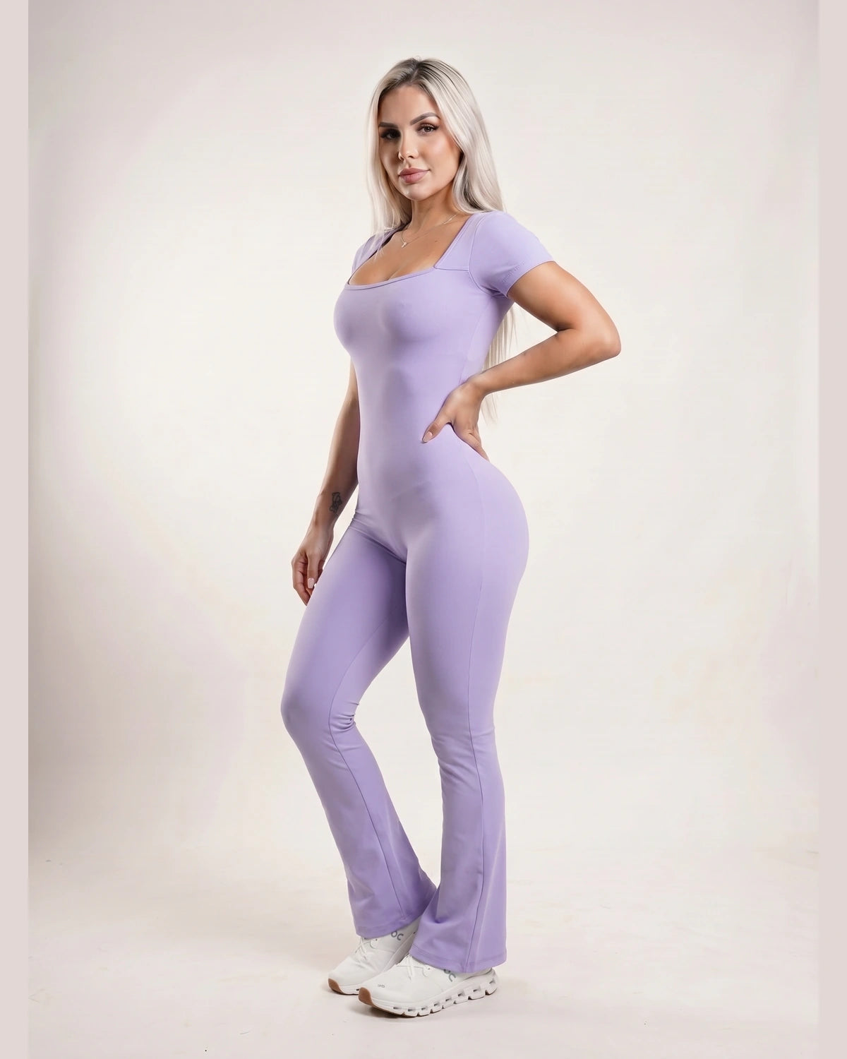 P3 lila_lavanda 20_3q_right_front