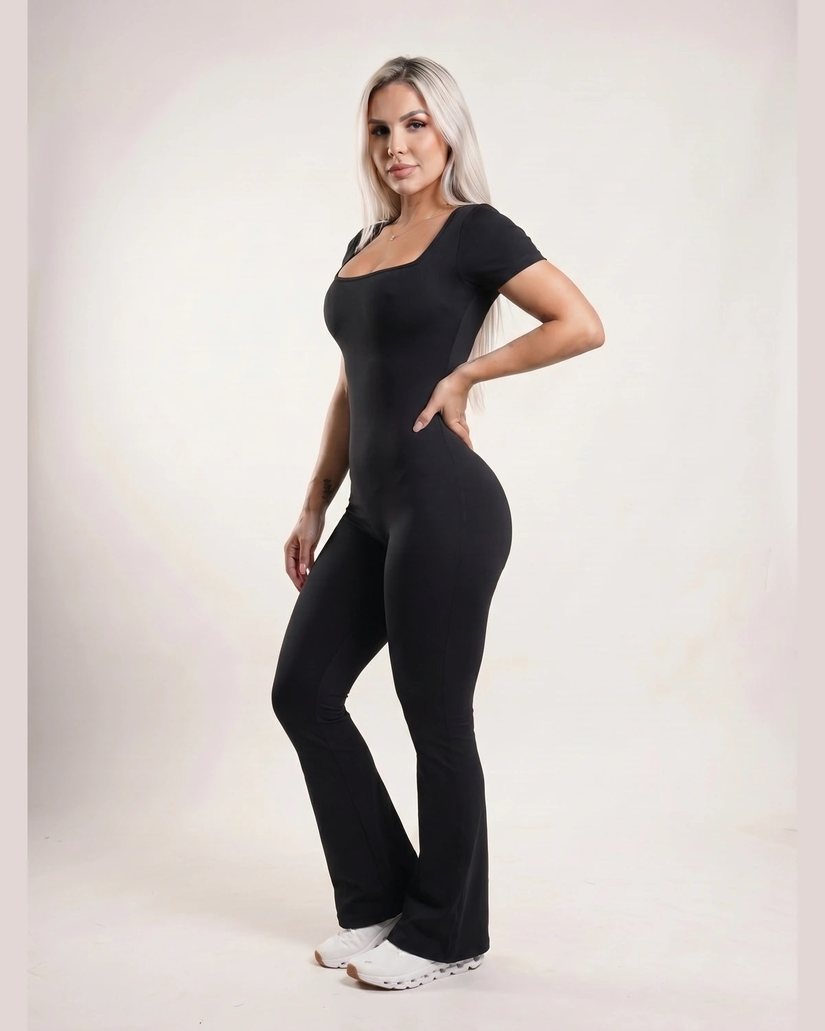 P3 negro 20_3q_right_front