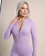 P5 lila_lavanda 11_hand_to_neck