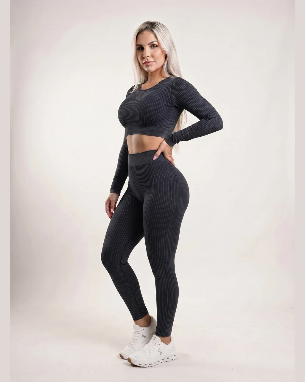 P6 negro_charcoal 20_3q_right_front